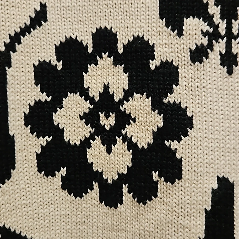 Betsey Johnson Skull Sweater Fleur-de-lis Spine Scoop Neck Sz M Black White - Picture 6 of 9